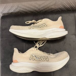 Hoka Women's Mach 6 Running shoes